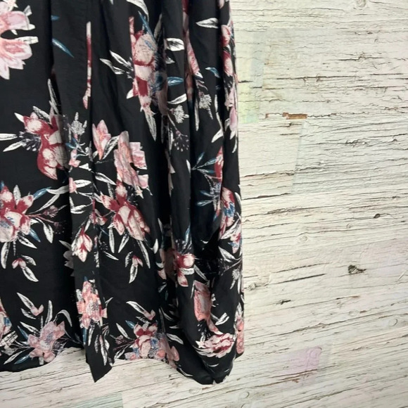 Talula Fawkner kimono black floral size  xxs/xs pink - Picture 3 of 9